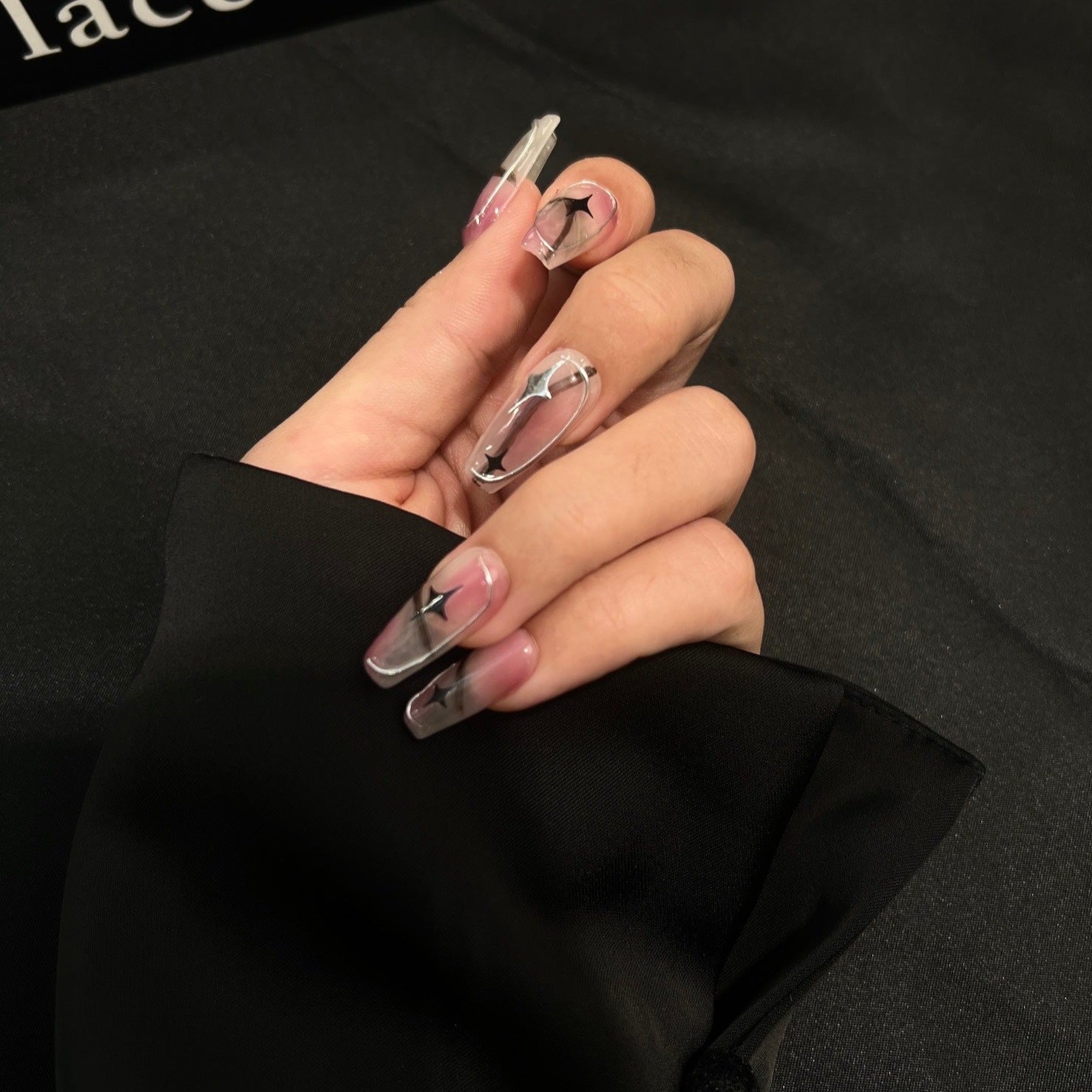 Press on Nails pink